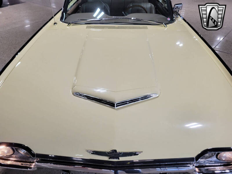 1963 Ford Thunderbird