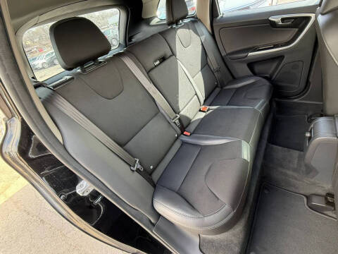 2016 Volvo XC60 T5 Drive-E