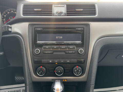 2013 Volkswagen Passat S PZEV