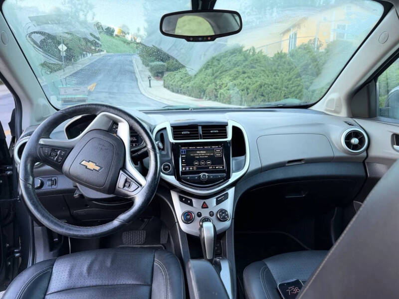 2019 Chevrolet Sonic Premier Auto