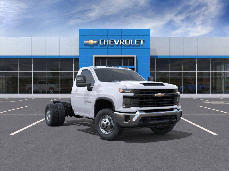 2025 Chevrolet Silverado 3500HD CC