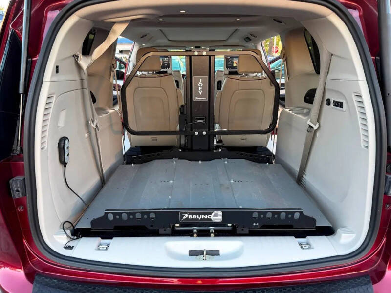 2020 Chrysler Pacifica Limited