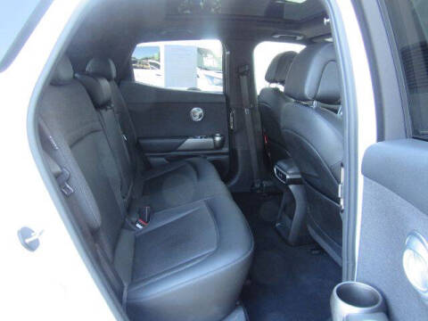 2024 Genesis GV60 Standard