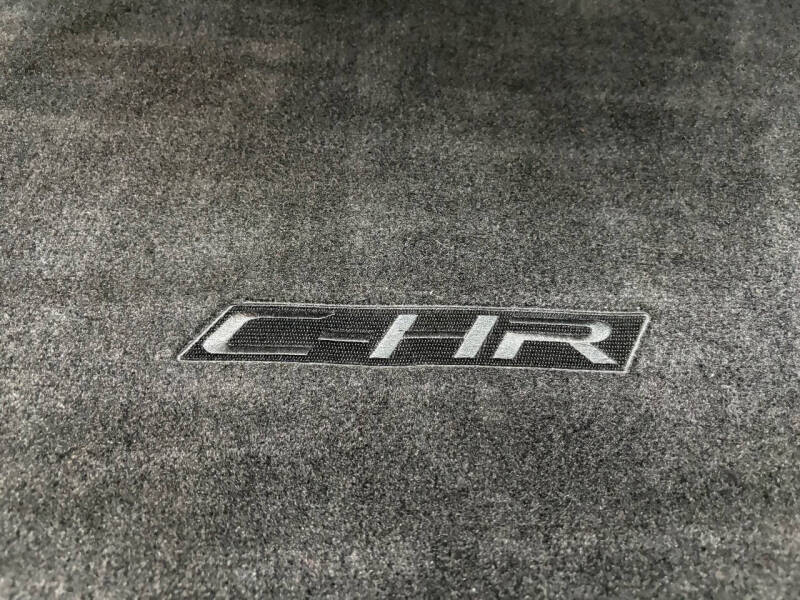 2018 Toyota C-HR XLE Premium