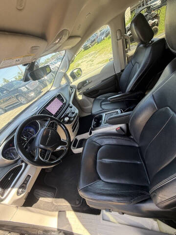 2022 Chrysler Pacifica Touring L