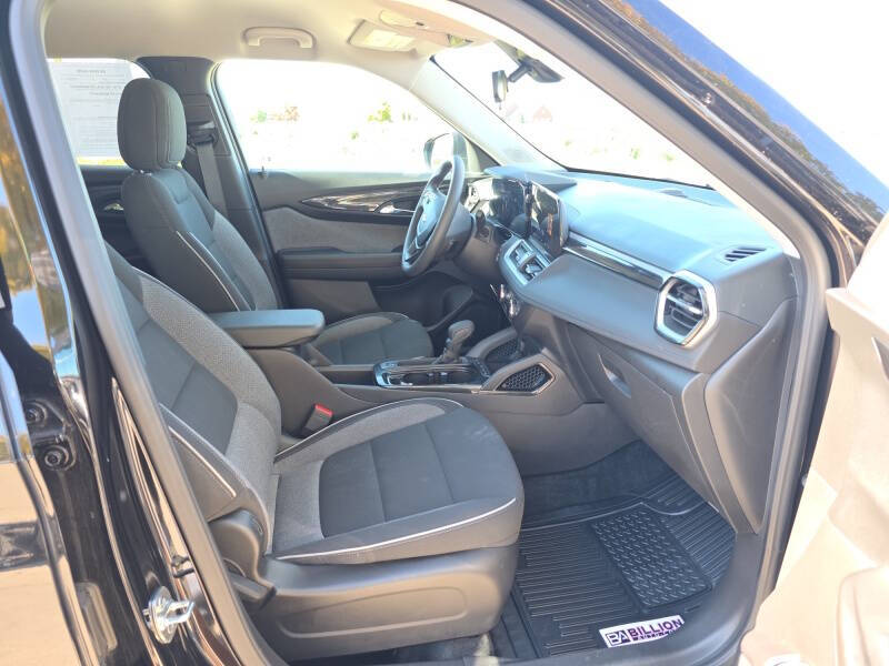 2025 Chevrolet TrailBlazer LS