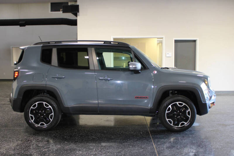 2017 Jeep Renegade Trailhawk