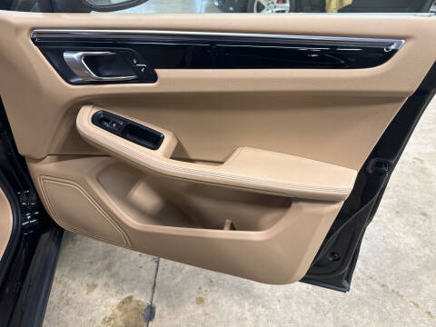 2015 Porsche Macan S