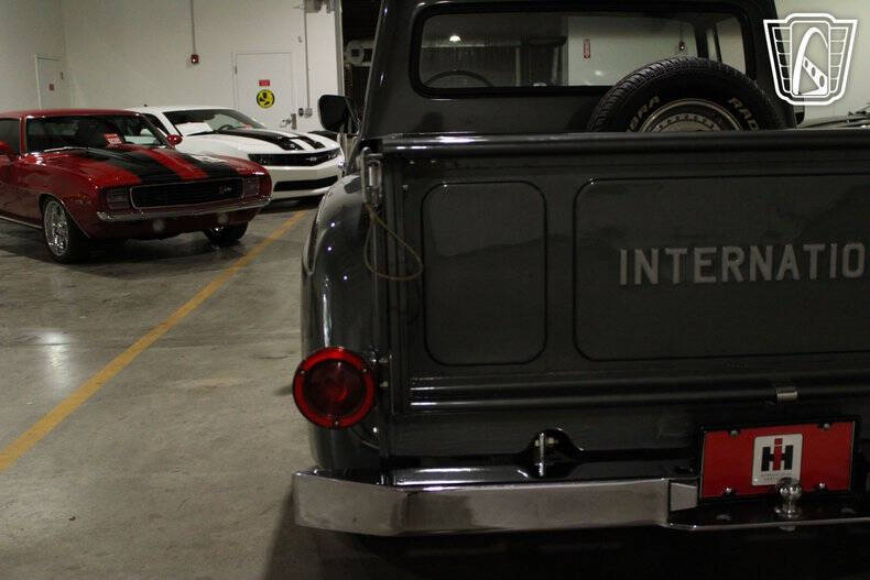 1965 International D-Series