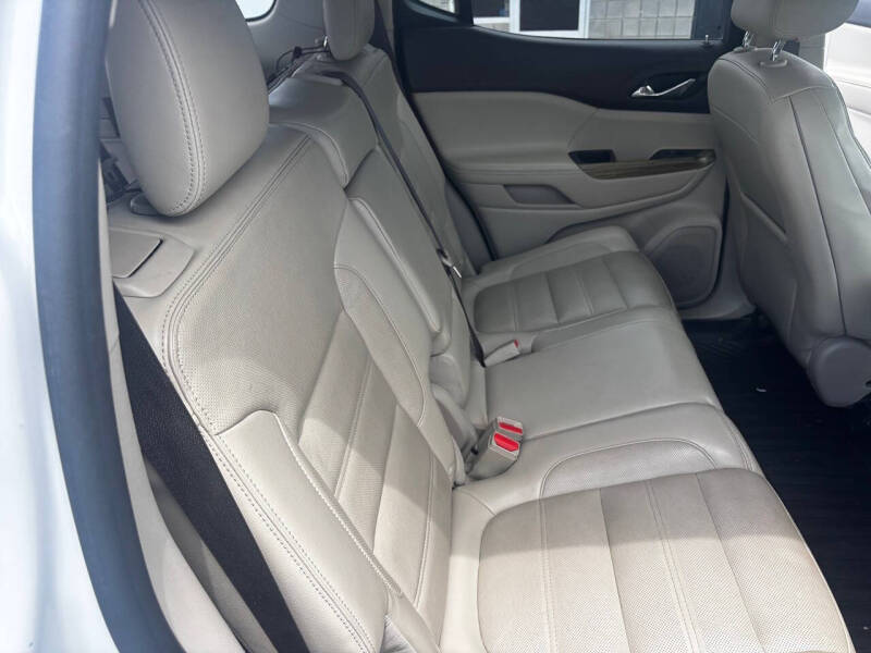 2017 GMC Acadia Denali