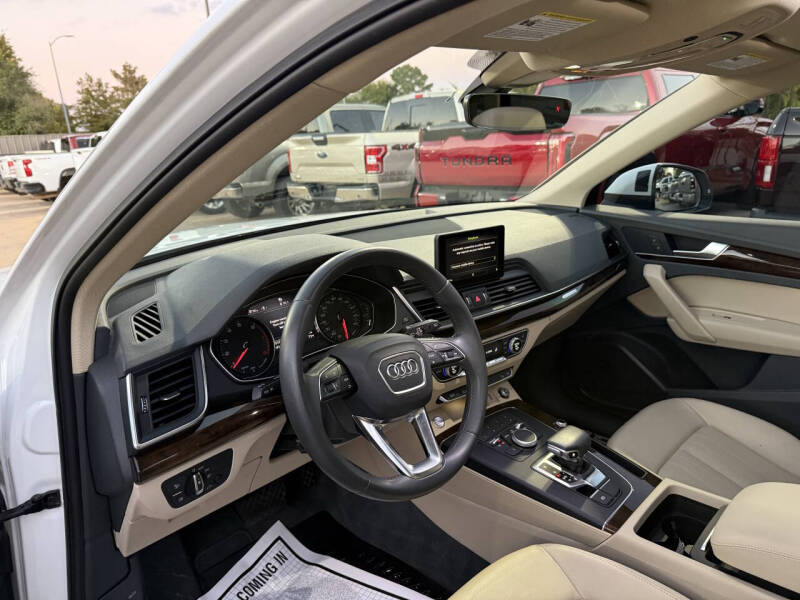 2019 Audi Q5 quattro Premium 45 TFSI
