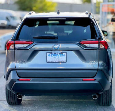 2024 Toyota RAV4 Hybrid XLE