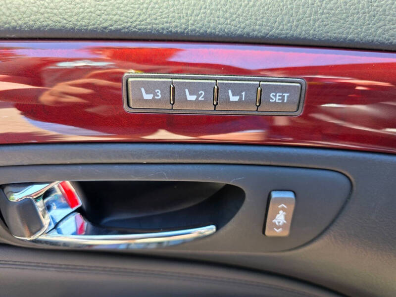 2010 Lexus LS 460
