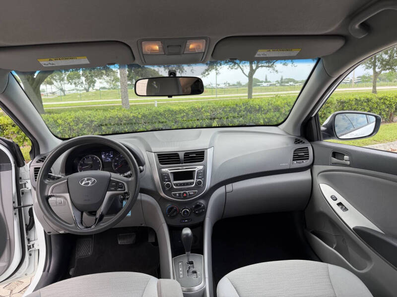2015 Hyundai Accent GS
