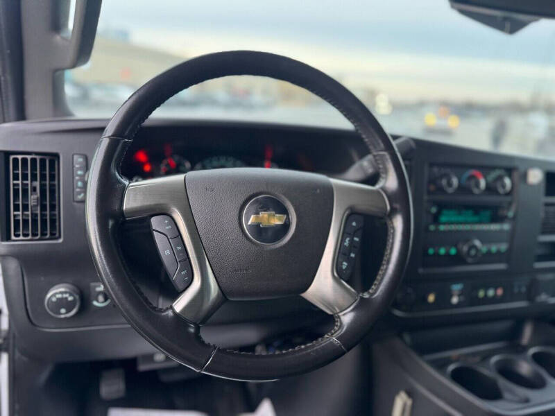 2019 Chevrolet Express 2500
