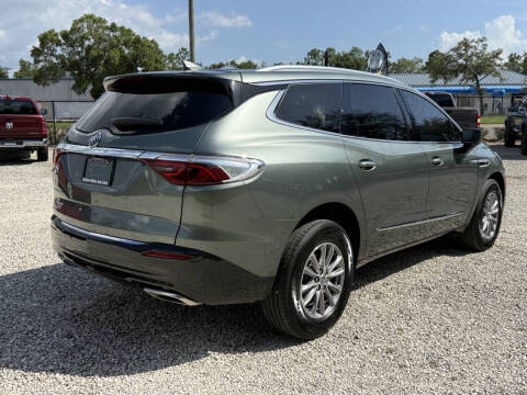 2023 Buick Enclave Essence