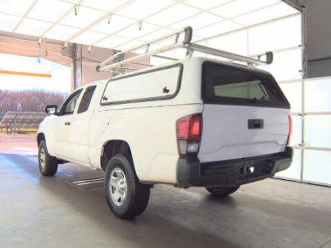 2022 Toyota Tacoma SR