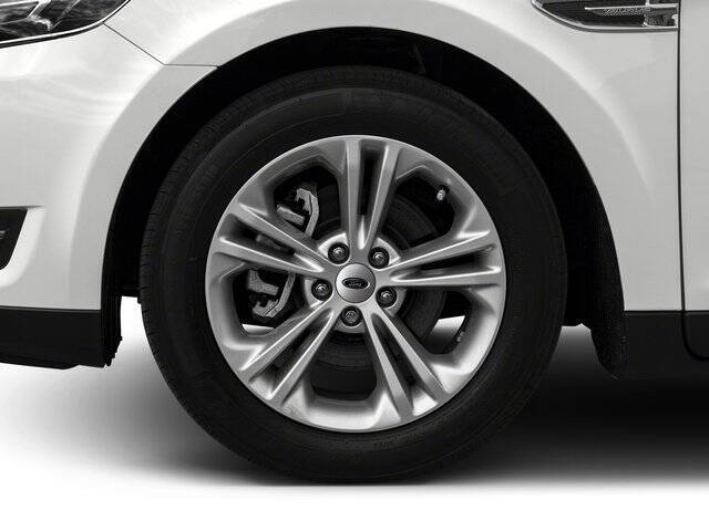 2017 Ford Taurus Limited