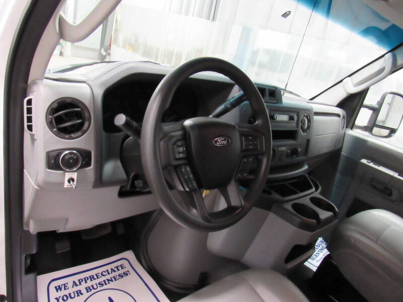 2024 Ford E-Series E-350 SD