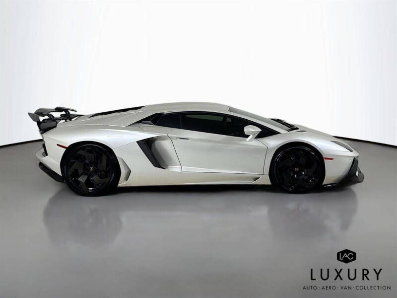 2015 Lamborghini Aventador LP 700-4