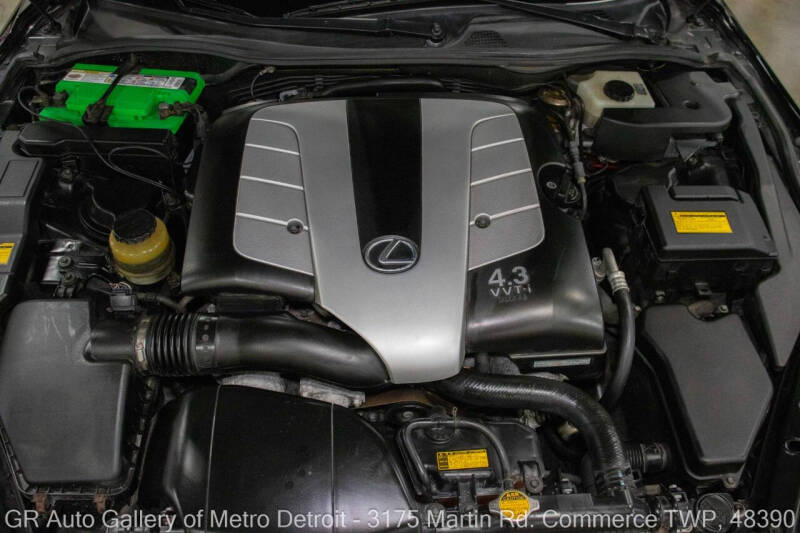 2004 Lexus SC 430