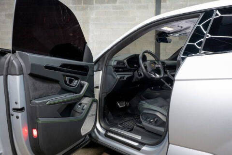 2022 Lamborghini Urus