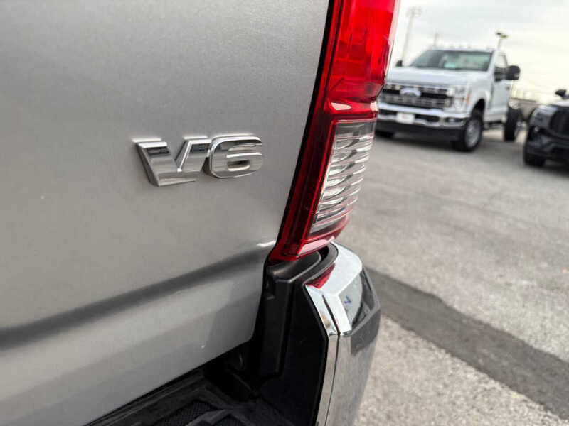 2018 Toyota Tacoma SR5 V6