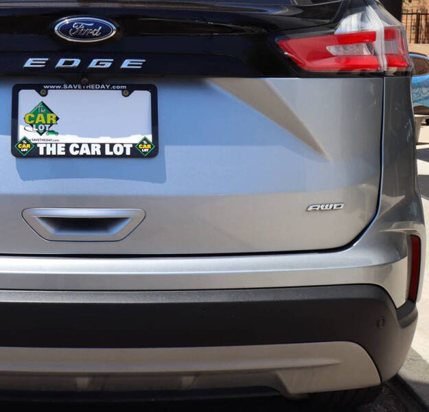 2022 Ford Edge SEL
