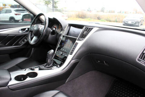 2021 Infiniti Q50 Luxe