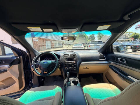 2016 Ford Explorer