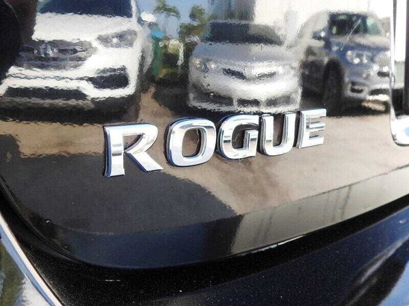 2011 Nissan Rogue  - $7,900