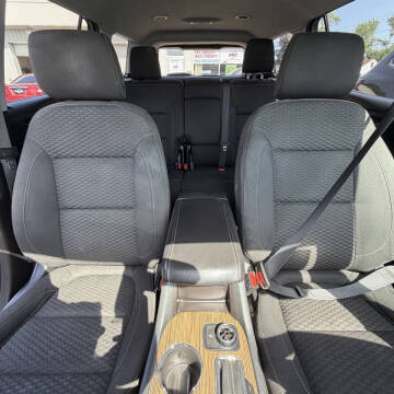 2017 GMC Acadia SLE-2