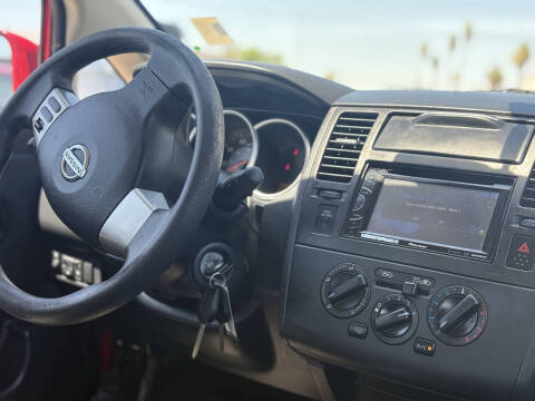 2009 Nissan Versa 1.8 SL