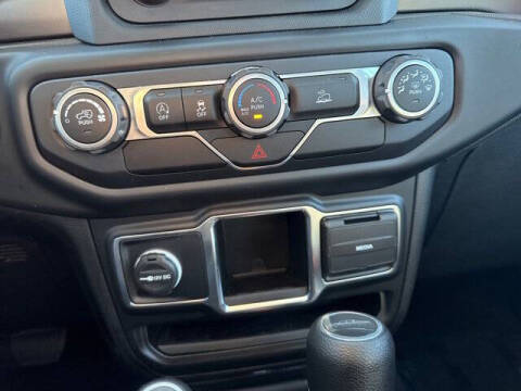 2020 Jeep Gladiator Sport