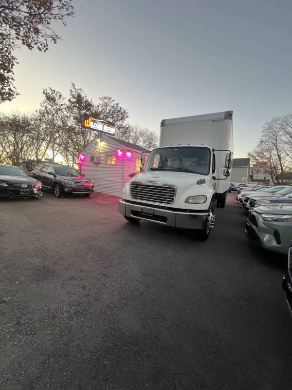 2014 Freightliner M2 106