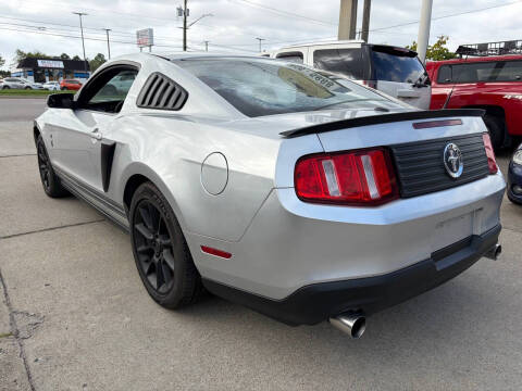 2010 Ford Mustang V6 Premium