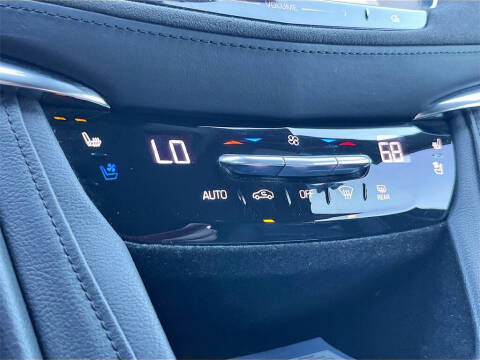 2017 Cadillac XT5 Platinum