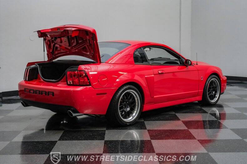 2004 Ford Mustang SVT Cobra