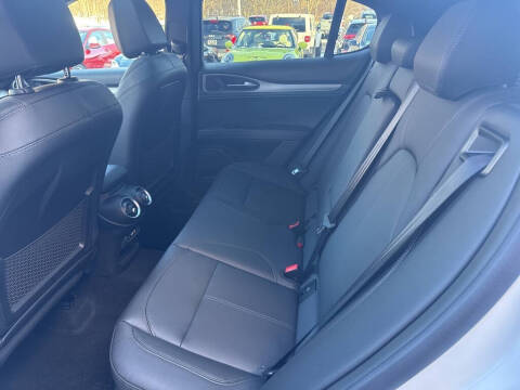 2025 Alfa Romeo Stelvio