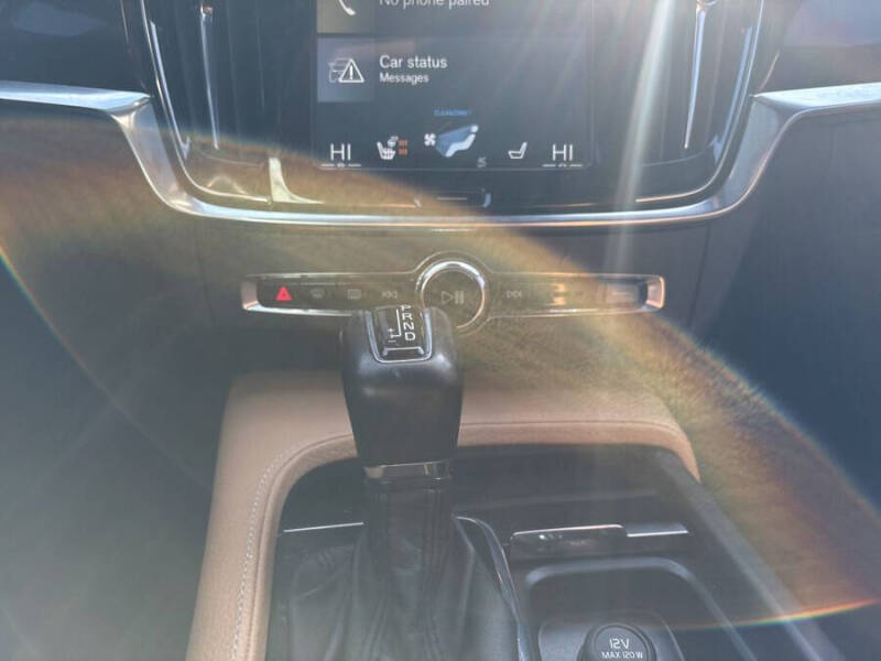 2018 Volvo S90 T5 Momentum