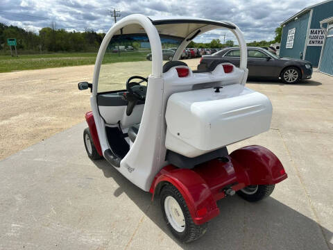 2000 GEM ELECTRIC GOLF CART