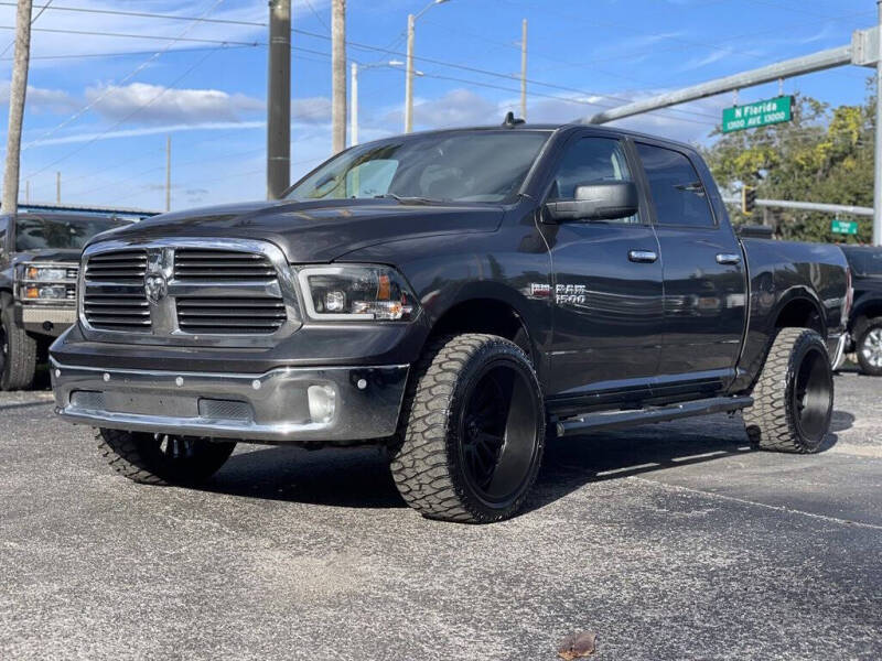 2016 RAM 1500 SLT
