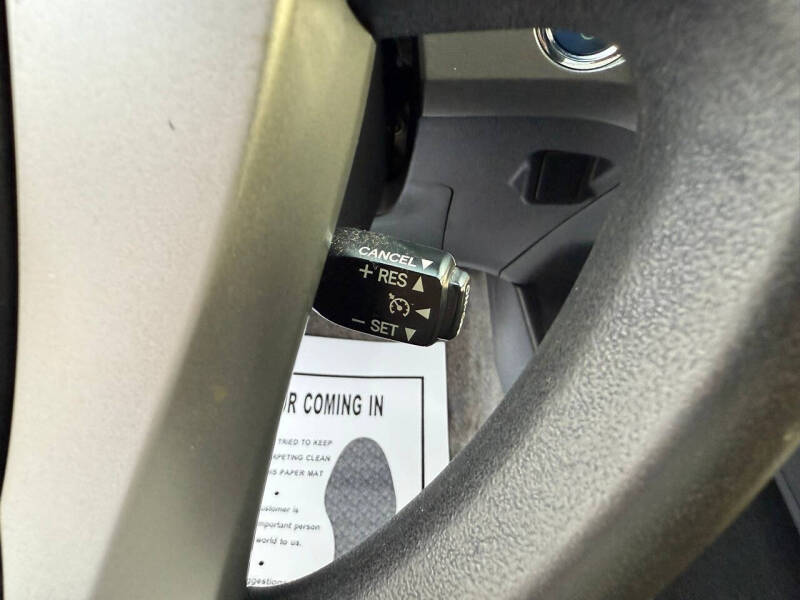 2014 Toyota Prius Three