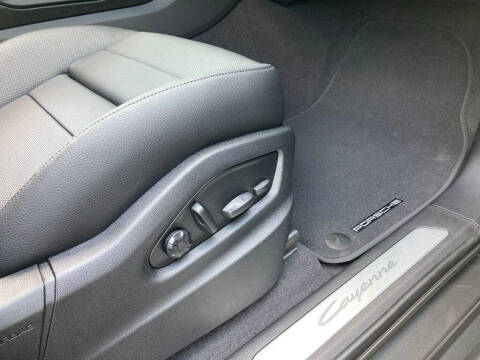 2025 Porsche Cayenne E-Hybrid