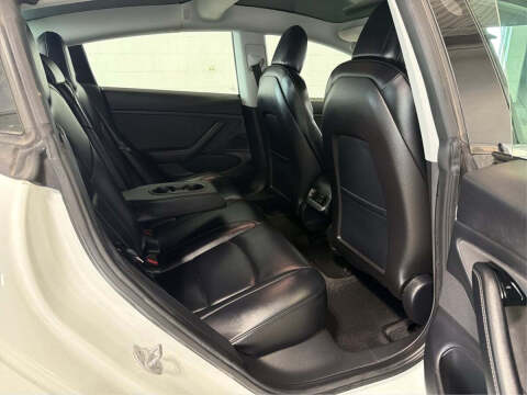 2019 Tesla Model 3 Mid Range