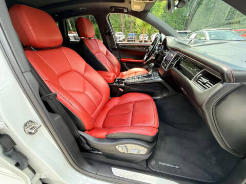 2017 Porsche Macan S