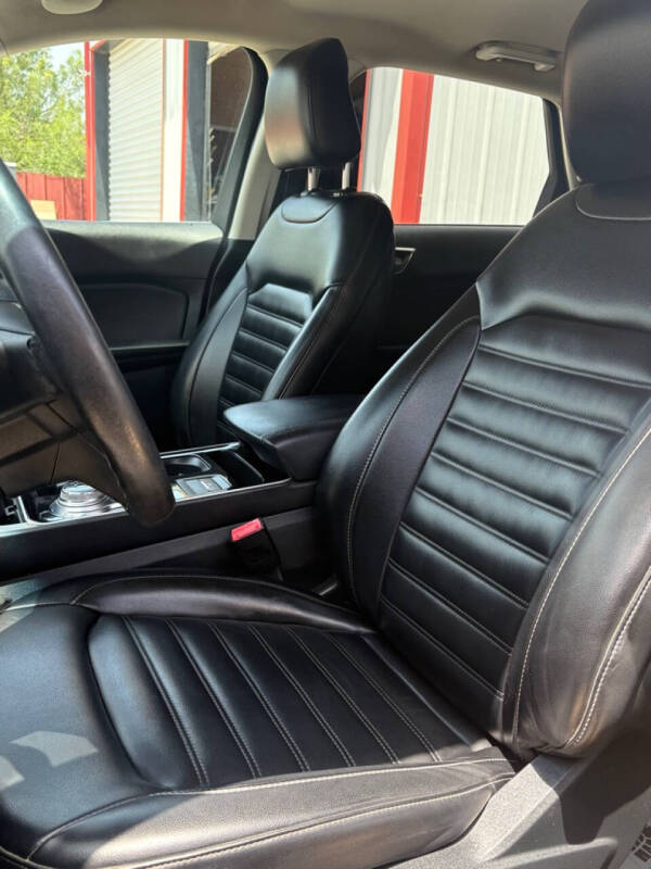 2020 Ford Edge SEL
