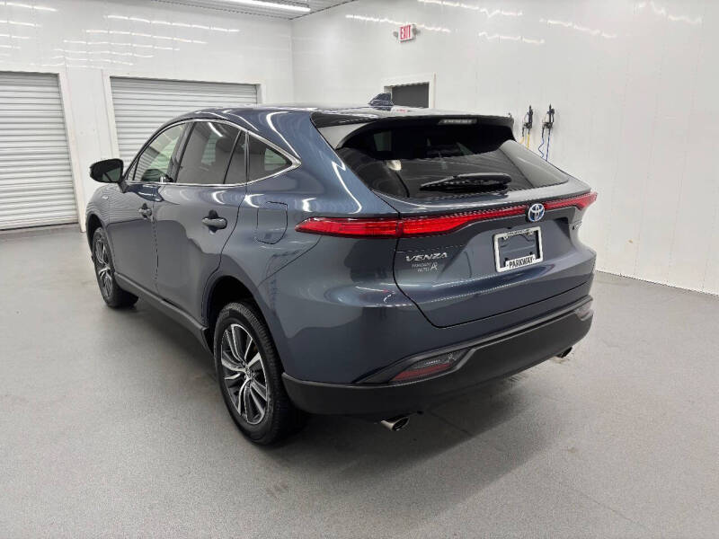 2021 Toyota Venza LE