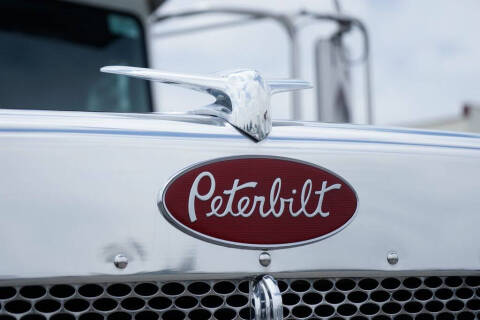 2020 Peterbilt 389