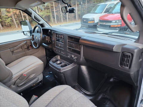 2023 Chevrolet Express 3500